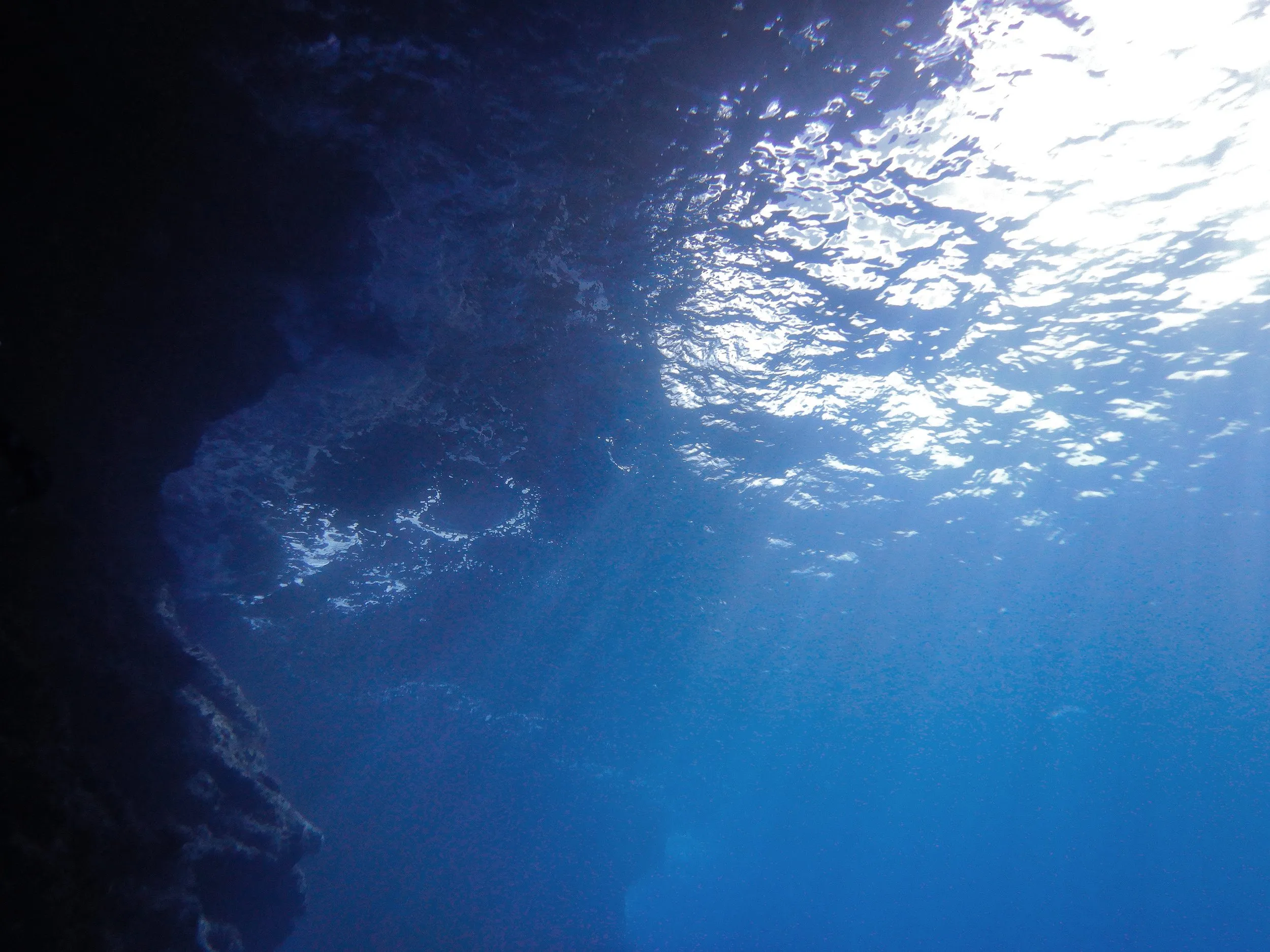 Underwater photography by Selina Cheng, cave